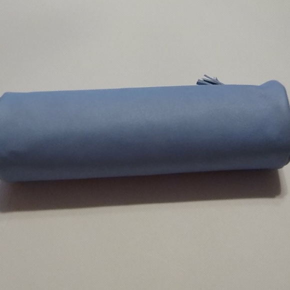 Nwt Deluxe Round Pouch - Picture 7 of 10